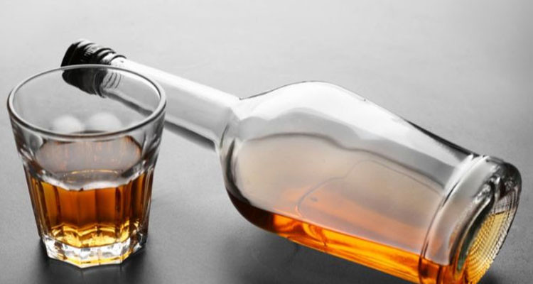 فيديو لقصر يرقصون صحبة كهول يحتسون الخمر في مطعم سياحي: وزارة المرأة تتحرك