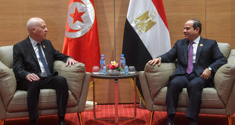 القمة العربية: سعيد يجري محادثة مع السيسي وهذا فحواها