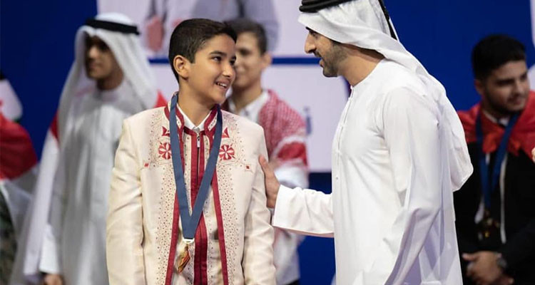 التلميذ التونسي آدم القاسمي يحرز المرتبة الثانية من الدورة السادسة من تحدي القراءة في دبي