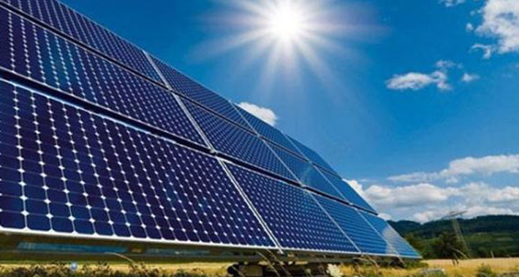 نافع بكاري: سنة 2050 سنحقق 80% من الإنتاج الكهربائي المتأتي من الطاقة الشمسية