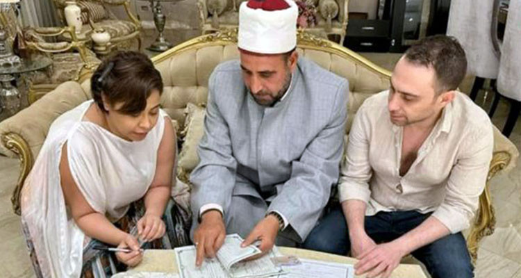 شيرين عبد الوهاب تعقد قرانها مجددا على حسام حبيب