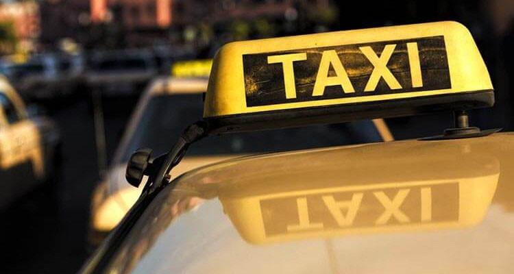 اتحاد التاكسي الفردي يطالب بالترفيع في ضربة العداد إلى 1500 على الأقل