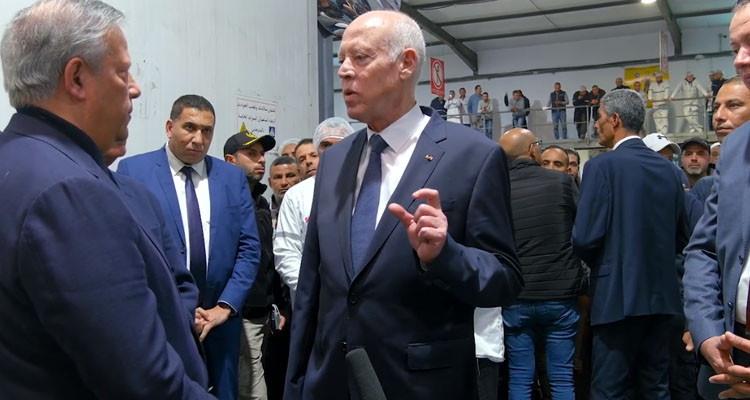 قيس سعيد في زيارة إلى مصنع الحليب بسليمان: هذا آخر تنبيه للمحتكرين