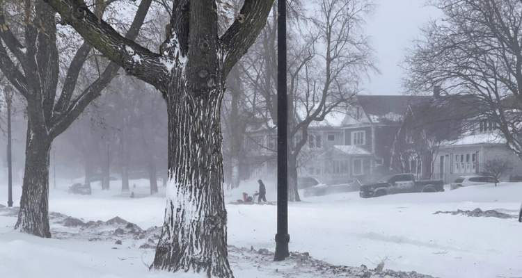 أمريكا: مقتل 24 شخصا وإلغاء 1346 رحلة جوية