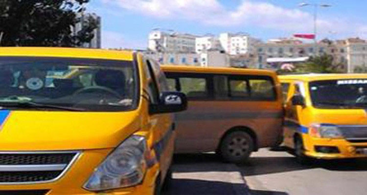 بن عروس: إصابات في اصطدام سيارة نقل جماعي بحاجز اسمنتي