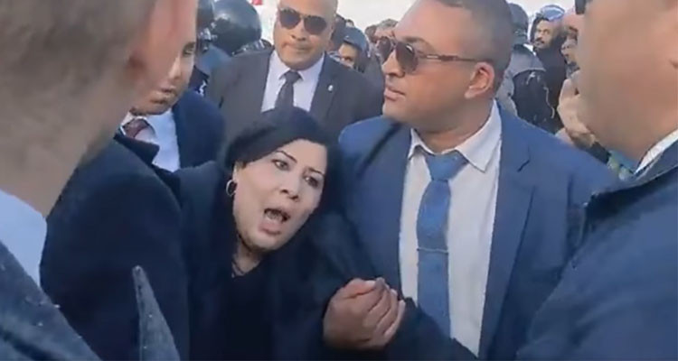 "راني مرت راجل": عبير موسي تتهم أحد الأمنيين بالتحرش بها