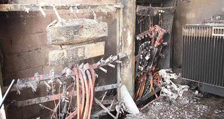 انفجار مولد كهربائي ملاصق لحائط المدرسة الابتدائية بنابل