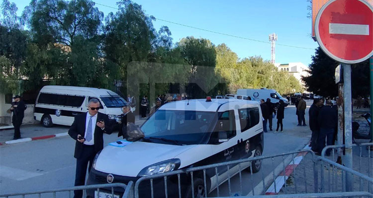 منع الصحفيين من تغطية الجلسة الافتتاحية للبرلمان