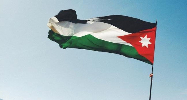 الأردن يبدأ في إجلاء مواطنيه من السودان