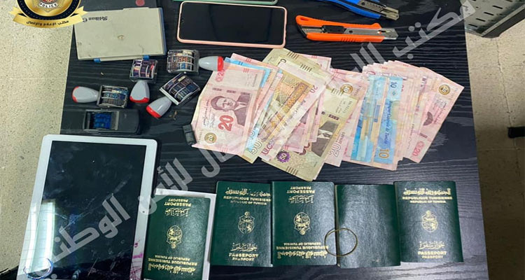 قرطاج: الإطاحة بشبكة مختصّة في تزوير ملفات تأشيرات السفر