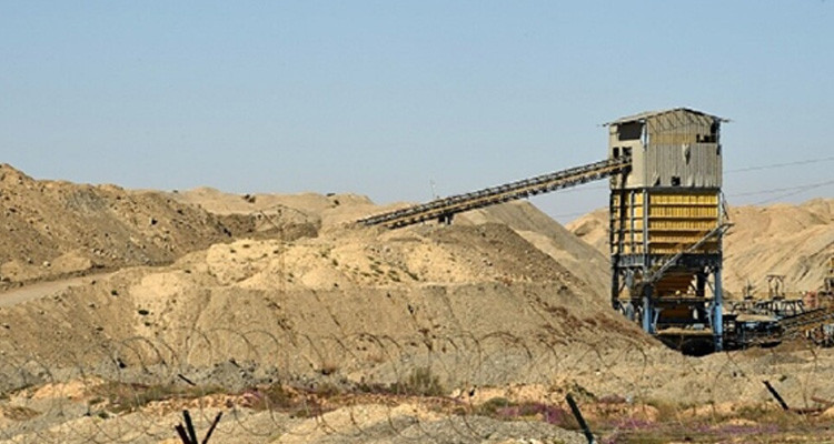 الاحتفاظ بمسؤول سابق بشركـة فسفاط قفصة من أجل شبهات فساد وتلاعب وإهدار المال العام