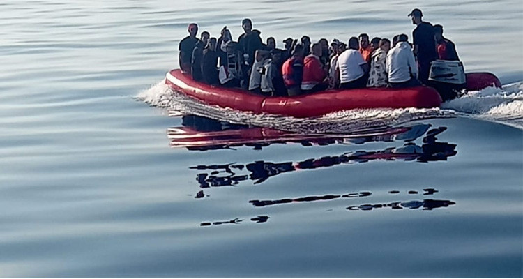 إحباط 7 عمليات اجتياز للحدود البحرية خلسة خلال ليلة العيد