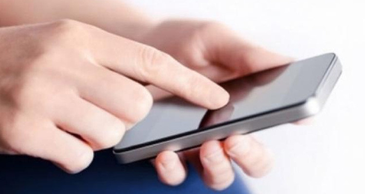 وزير التربية يعطي إشارة إطلاق الإرساليات القصيرة لنتائج البكالوريا