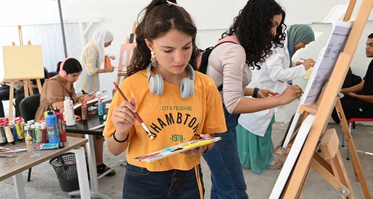 بدعم من الوكالة الأمريكية للتنمية: انتهاء أعمال التجديد الشاملة لدار الشباب الزه