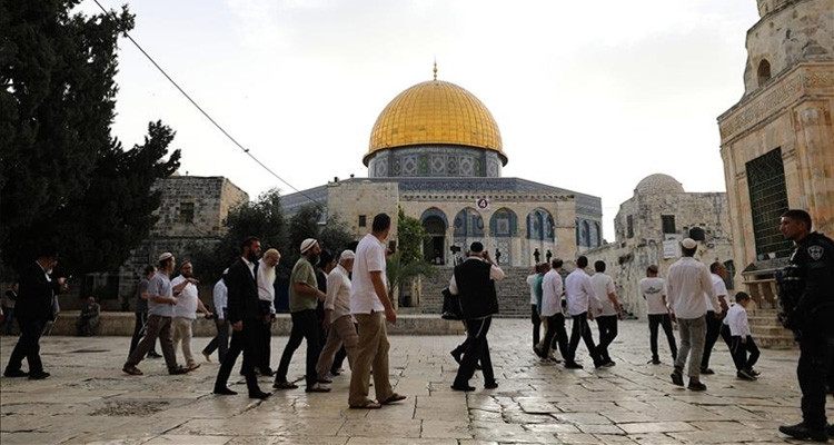 أكثر من 1700 مستوطن يقتحمون المسجد الأقصى