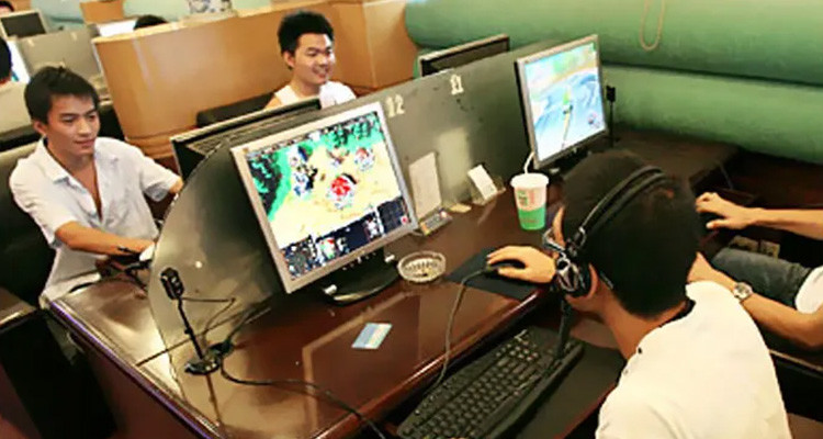 الصين تمنع هؤلاء من استعمال الانترنت ليلا