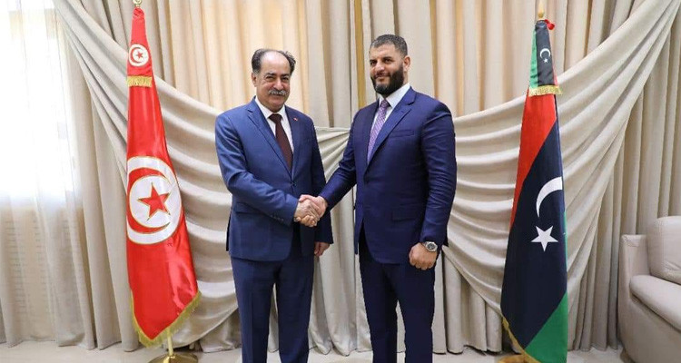 تونس وليبيا تتوصلان إلى حل لإنهاء أزمة المهاجرين غير النظاميين العالقين في المنط