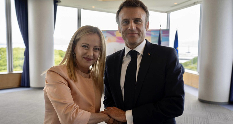 ميلوني ترحب باقتراح قدمه ماكرون لمكافحة الهجرة غير الشرعية