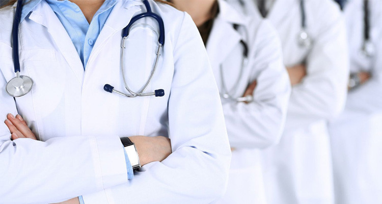 تأجيل إضراب الأطباء في المستشفيات العمومية