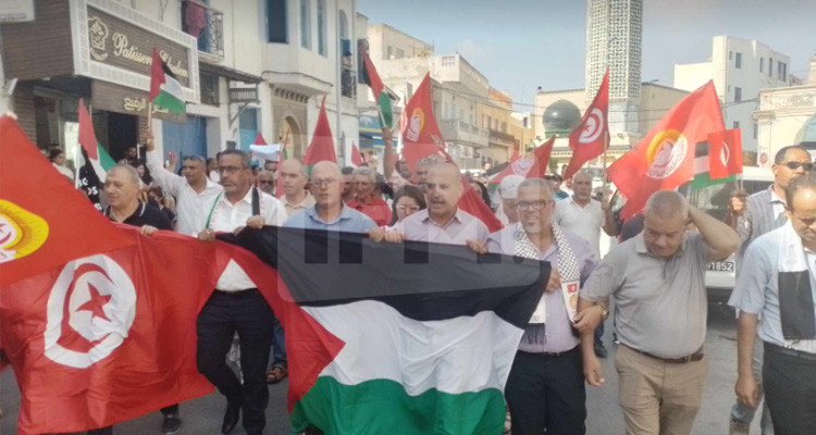 تجمع عمالي في نابل نصرة للشعب الفلسطيني