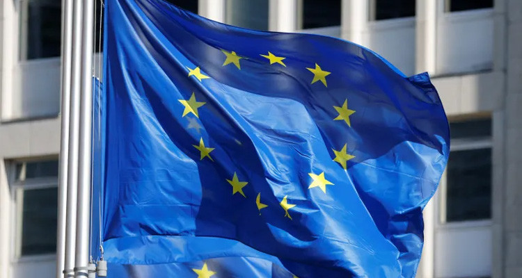 الاتحاد الأوروبى يتراجع عن إعلان تعليق المساعدات للفلسطينيين