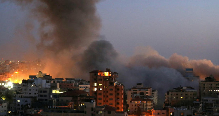 غزة: 704 شهداء ونحو 3900 جريحا