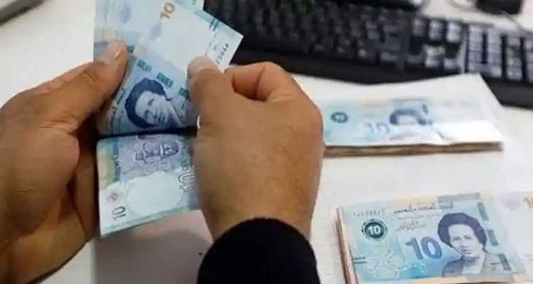 الحكومة تخطط لمنح قروض لا تتجاوز 10 ملايين للفئات الضعيفة سنة 2024
