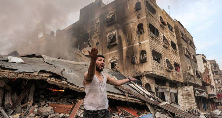 صحفي من غزة: 400 شهيدا الليلة الماضية ومليون و400 نازح نتيجة القصف المتواصل