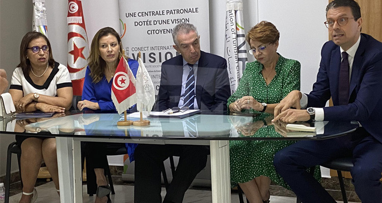 ''كونكت'' تنظر في سبل تطوير الاقتصاد الوطني