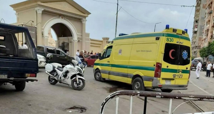 سائحان إسرائيليان يلقيان حتفهما على يد شرطي في مصر