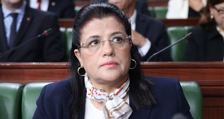 وزيرة المالية: الدولة لم تتخلى عن دورها الاجتماعي والاقتراض هو الحل للإيفاء بتعهداتها