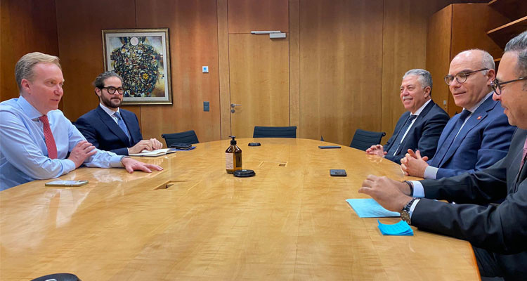 وزير الخارجية يلتقي رئيس المنتدى الاقتصادي العالمي