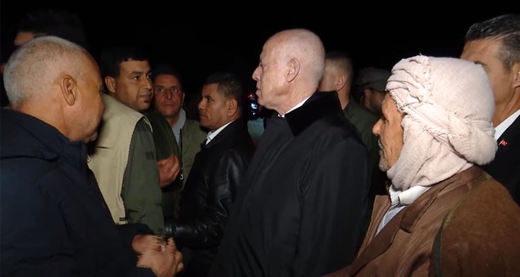 رئيس الدولة يستمع إلى مشاغل المواطنين بالقصرين وقفصة