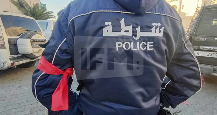 الأمنيون يحتجون في الحمامات بعد إيقاف رئيس فرقة الشرطة العدلية ومساعده