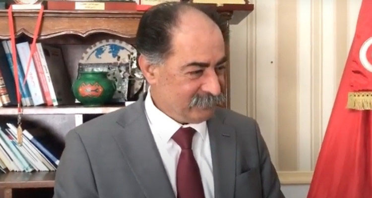 وزير الداخلية يكرّم عدد من الاطارات الأمنية بمدرسة الحرس الوطني بئر بورقيبة