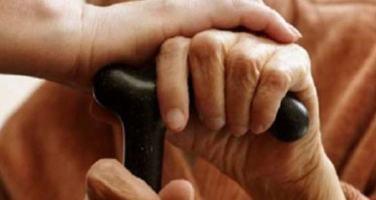 أربعون فريقا متنقلا لتقديم الخدمات الاجتماعيّة والصحيّة لكبار السنّ بالبيت