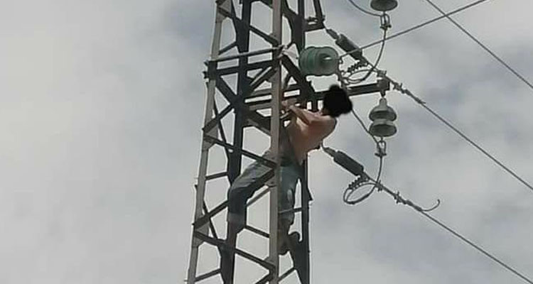 تعرض شاب لحروق وكسور  بعد تسلقه عمودا كهربائيا  بسوسة