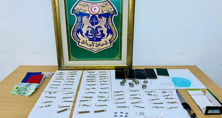 المنستير : الإطاحة بمروجي مخدرات وحجز كمية من المواد المخدرة