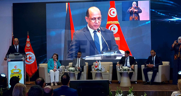 وزير الشؤون الإجتماعية: ملتزمون بالقضاء على المناولة وكل أشكال التشغيل الهش