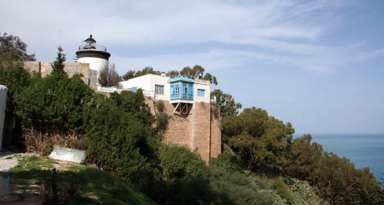 أستاذ في الجيولوجيا: خطر إنزلاق هضبة سيدي بوسعيد معروف منذ أكثر من 20 سنة