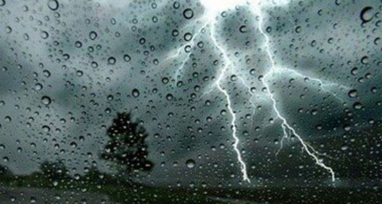أمطار أحيانا غزيرة في هذه الجهات الليلة