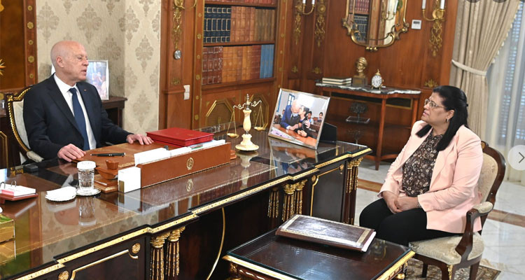قيس سعيد يدعو إلى التسريع في سد الشغورات على رأس عدد من البنوك