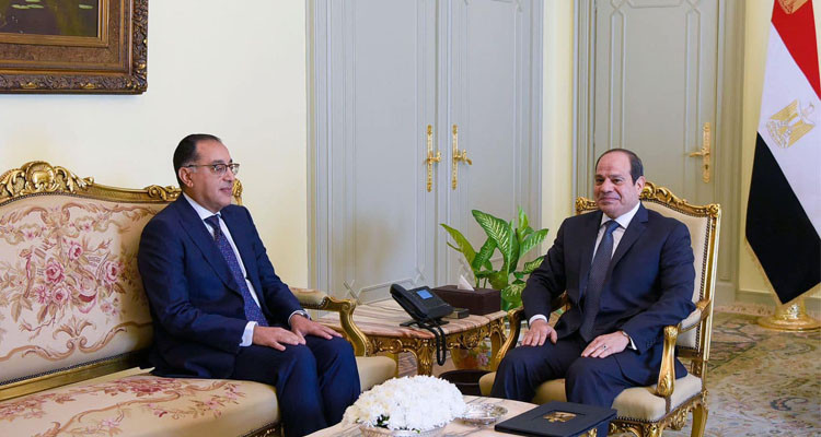 الحكومة المصرية تقدّم استقالتها