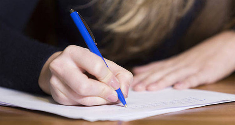 مدنين: نقل تلميذة إلى المستشفى لاستكمال إجراء امتحان البكالوريا