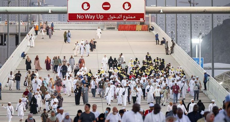  بسبب الارتفاع القياسي للحرارة: إيقاف نقل الحجاج إلى منشأة الجمرات
