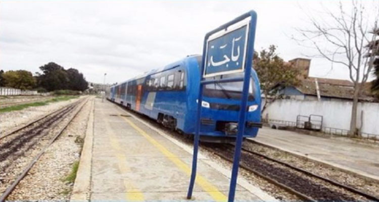 قطار يصدم سيارة خفيفة في باجة