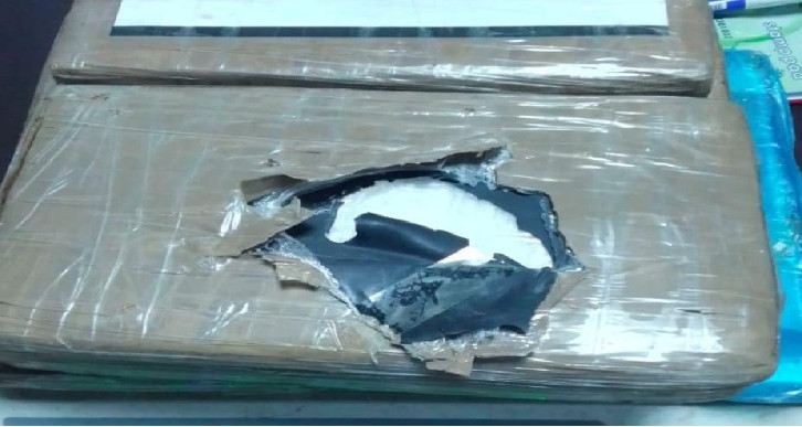 الديوانة تحبط محاولات تهريب أكثر من 8400 غ من الكوكايين وما يناهز الـ 3 كلغ من ''الزطلة''