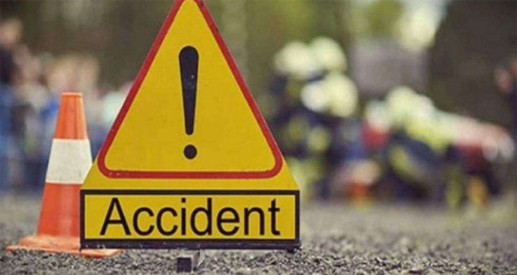 وفاة شابين في اصطدام دراجة نارية وسيارة في غار الدماء