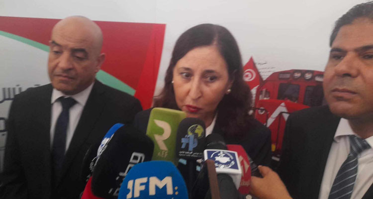 سارة الزعفراني تشرف على فعاليات تدشين إعادة تشغيل الخط الحديدي بين تونس والجزائر