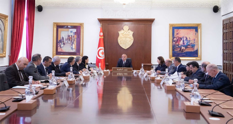 رئيس الحكومة يشرف على مجلس وزاري مضيّق حول بطاحات جربة 